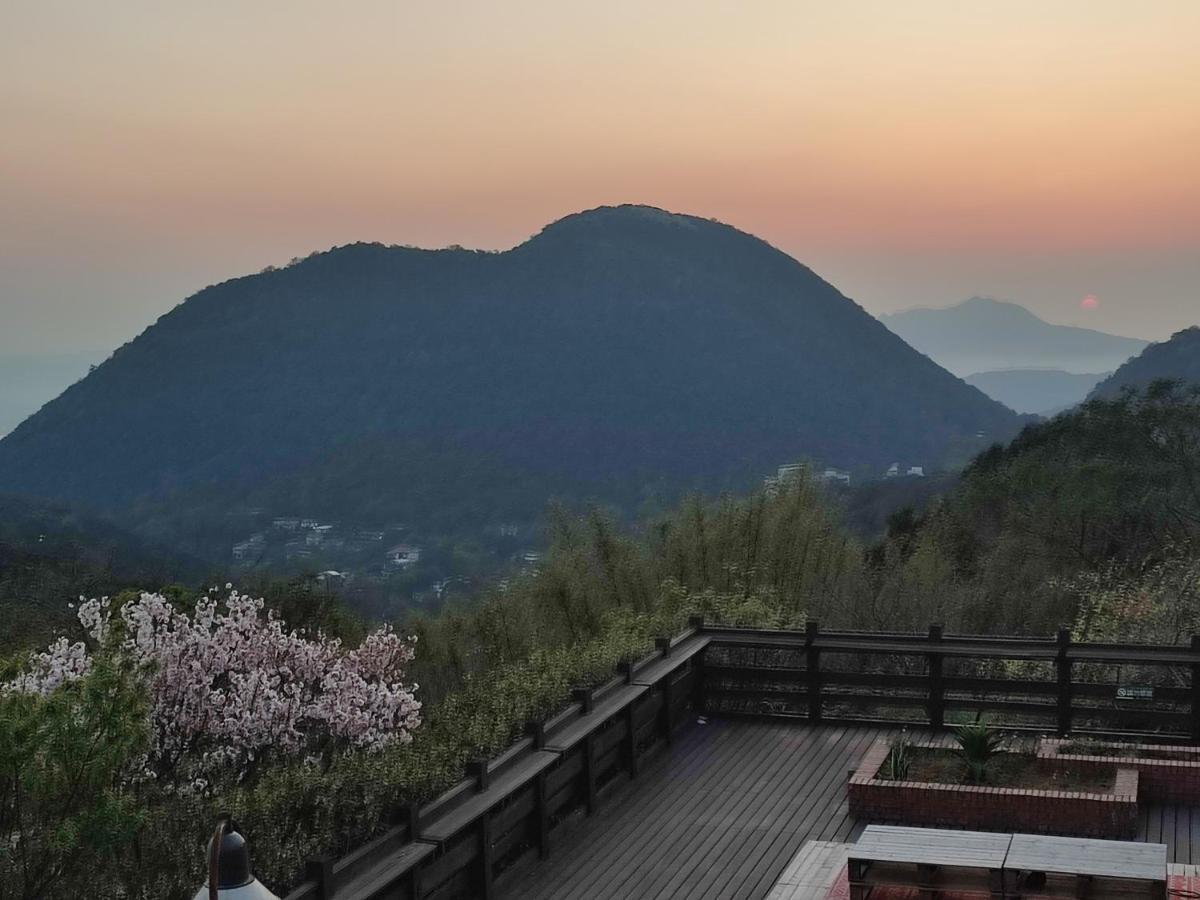 Yanmin Hot Spring Resort Taipei Exterior photo